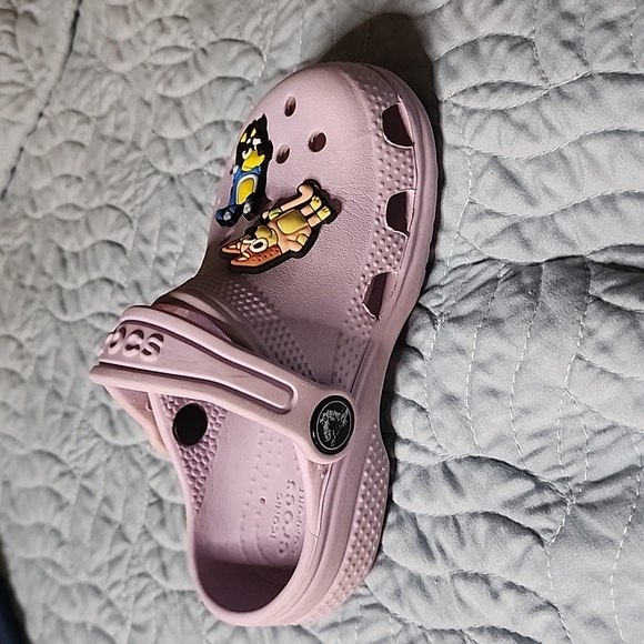 CROCS Size 8 Toddler With Bluey Jibbits Lavendar Light Purple - Picture 6 of 16